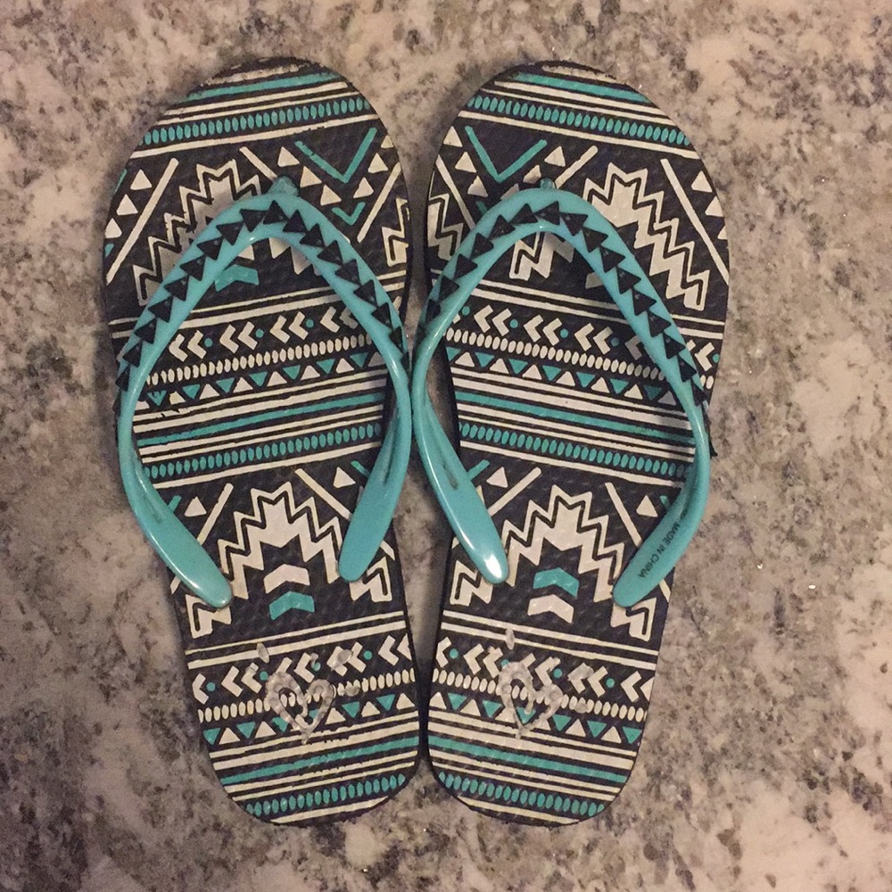 Justice girls size 13-1 (L) flip flops